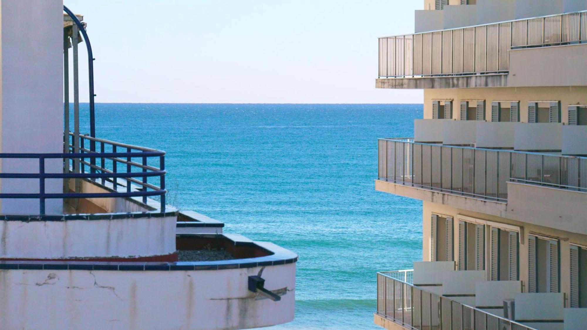 Beachstyle Penthouse By Hello Homes Sitges Exterior photo